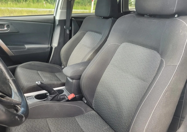 Toyota Auris cena 36900 przebieg: 371000, rok produkcji 2015 z Maków Podhalański małe 154